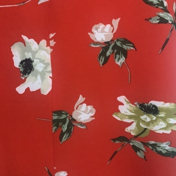 Revamped Red Floral A-Line Midi Dress Size M – Peekaboo Neckline - Picture 6 of 8